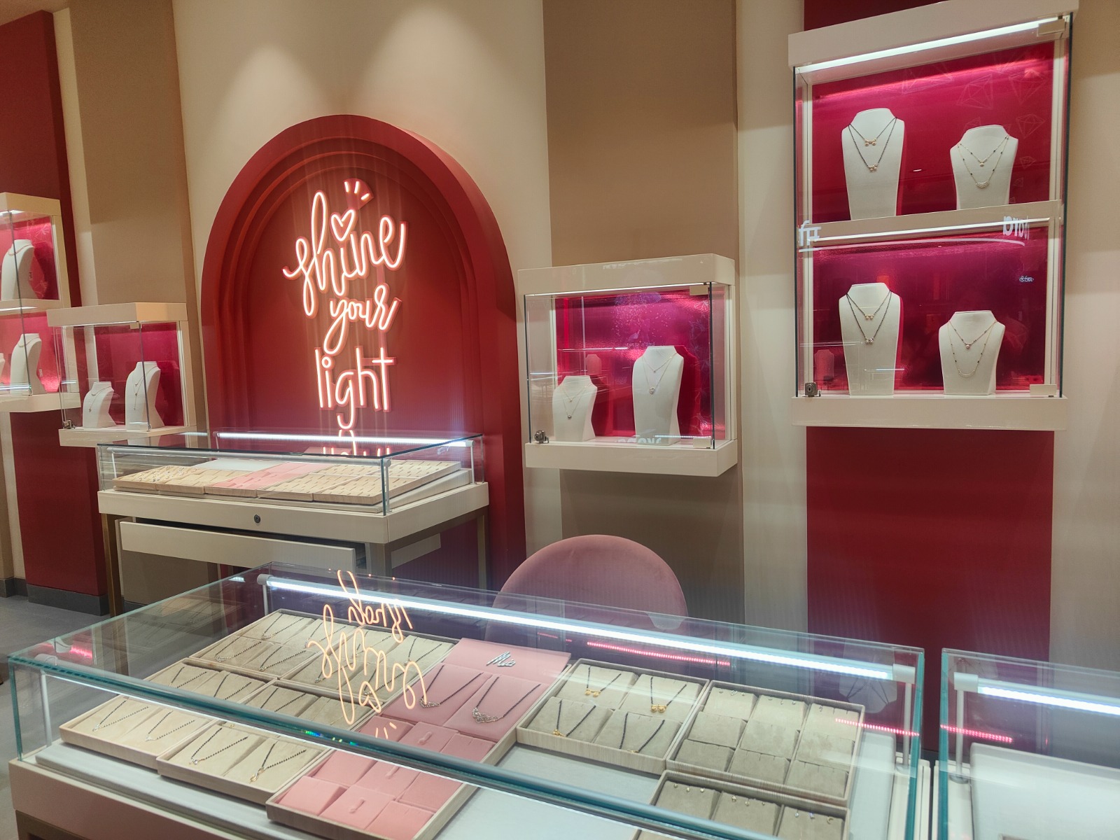 Mia Store Gallery Image